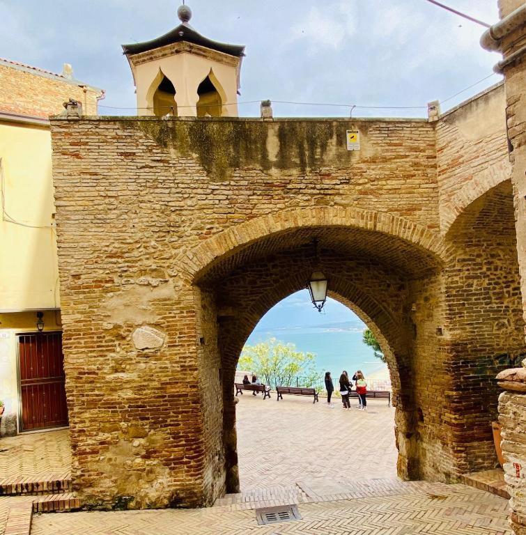 B&B Residenza Aragonese Vasto Bagian luar foto